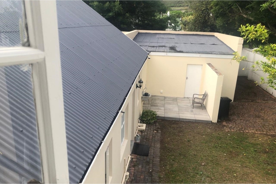 To Let 4 Bedroom Property for Rent in Belvidere Estate Western Cape
